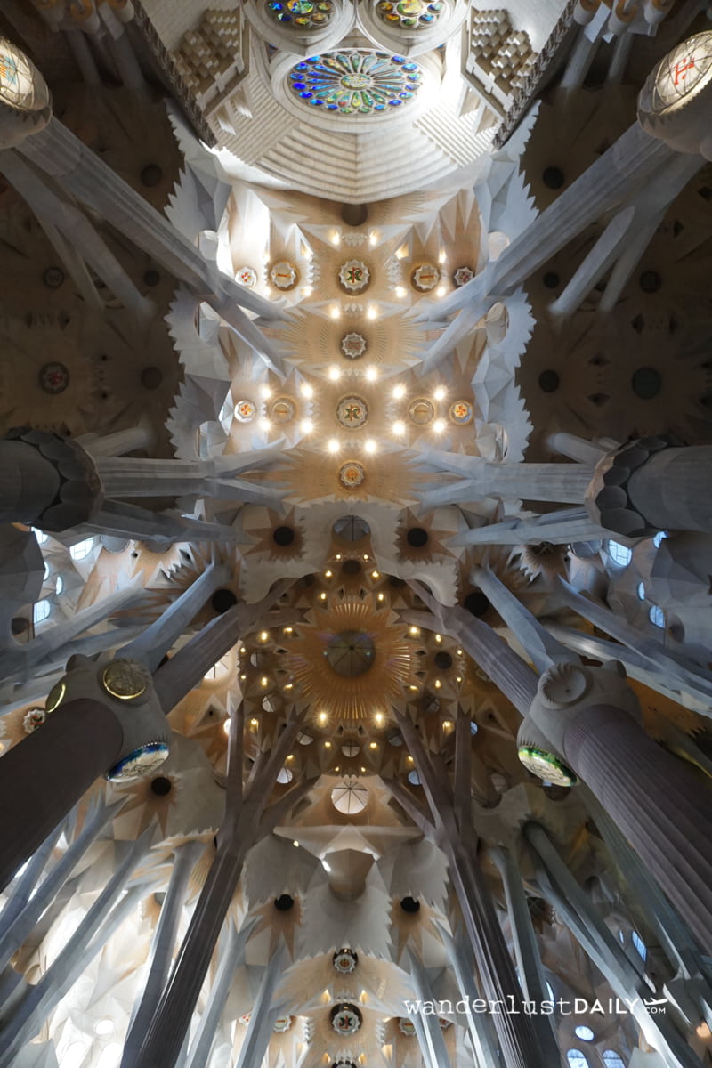 Visitare la Sagrada Familia interno